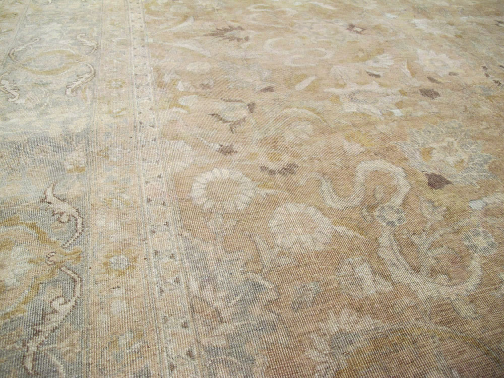 Antique Persian Tabriz Carpet, No.23137 - Galerie Shabab