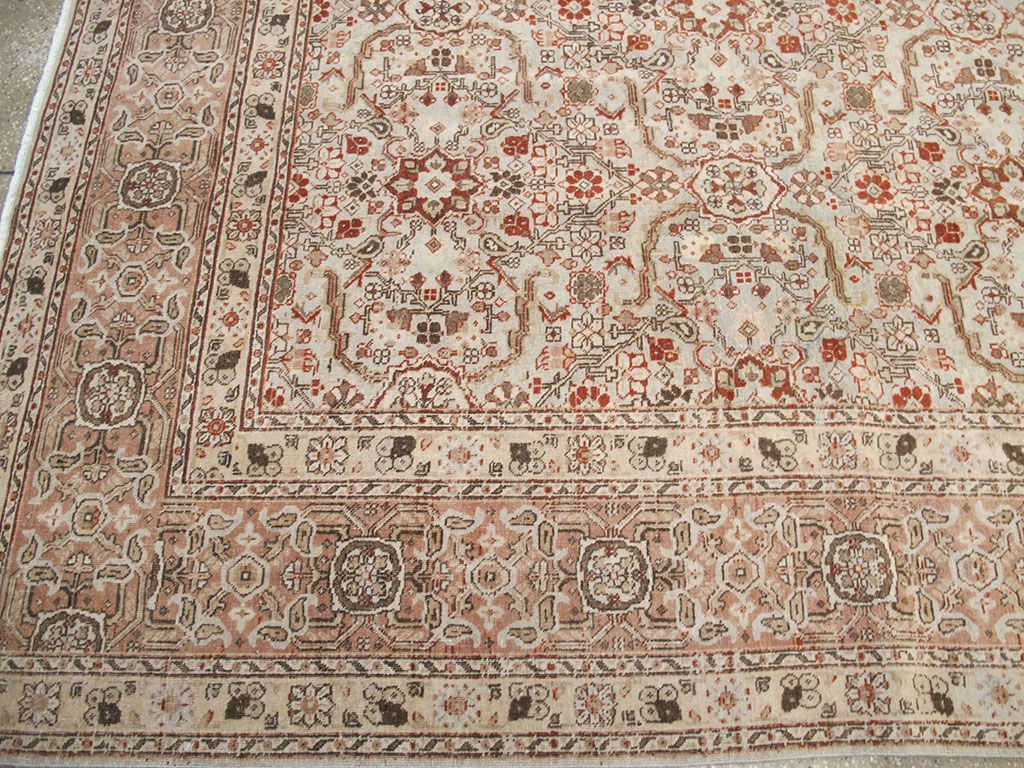 Antique Perian Tabriz Carpet, No.23144 - Galerie Shabab