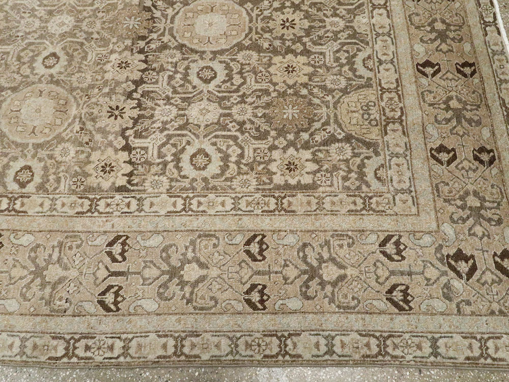 Antique Persian Tabriz Carpet, No.23149 - Galerie Shabab