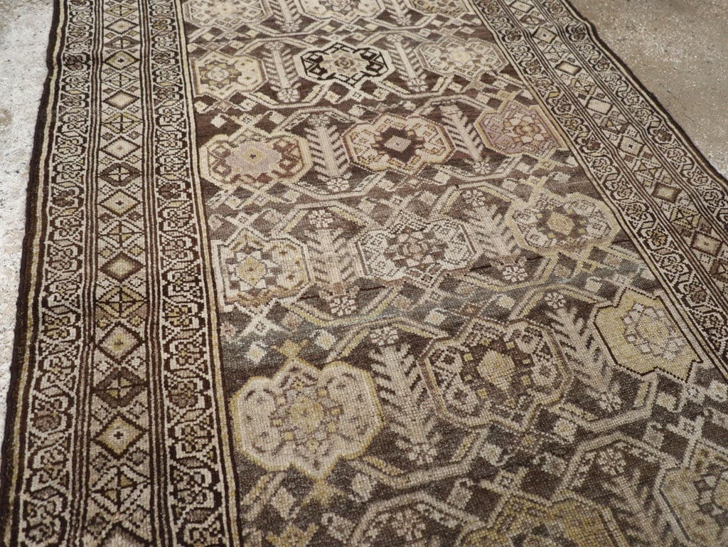 Vintage Persian Malayer Runner, No.23154 - Galerie Shabab