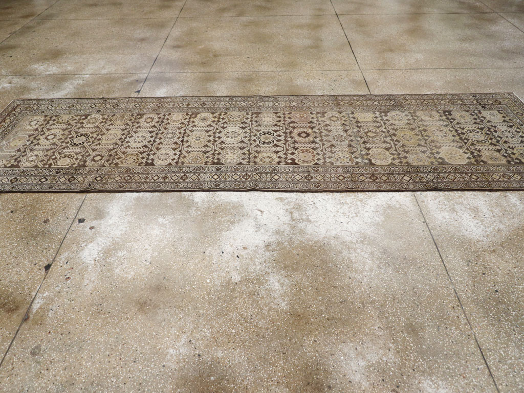 Vintage Persian Malayer Runner, No.23154 - Galerie Shabab