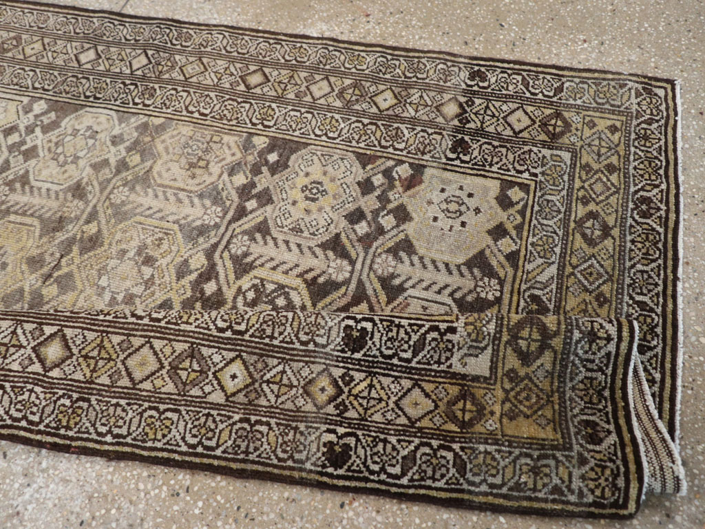 Vintage Persian Malayer Runner, No.23154 - Galerie Shabab