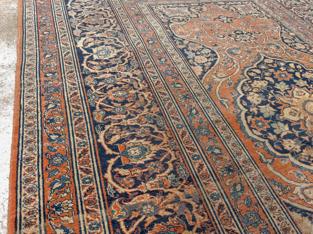 Antique Persian Tabriz Haji Jalili Accent Rug, No.23163 - Galerie Shabab