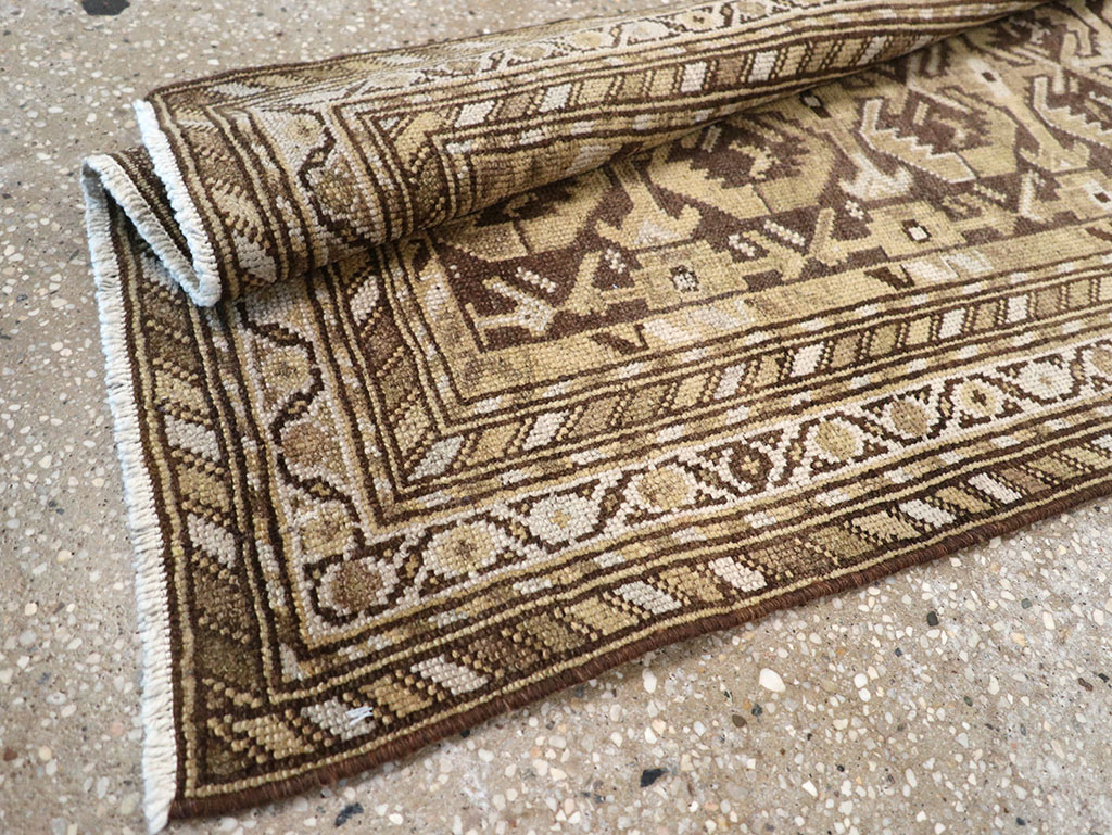 Vintage Persian Kurdish Runner, No.23166 - Galerie Shabab