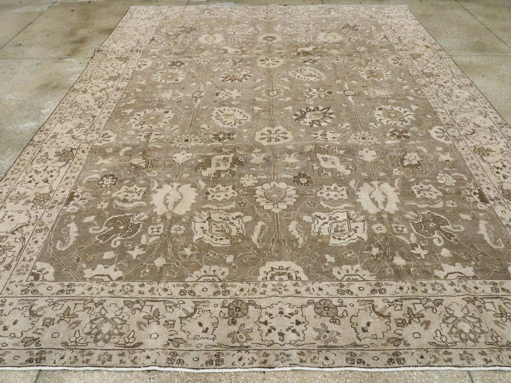 Antique Persian Tabriz Carpet, No.23174 - Galerie Shabab