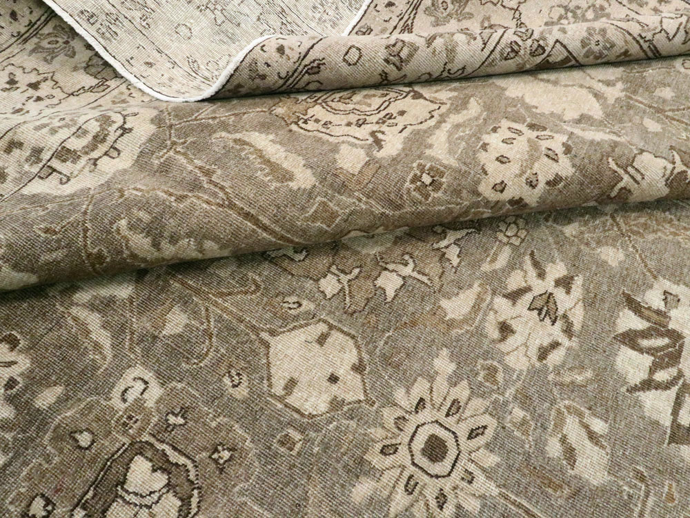 Antique Persian Tabriz Carpet, No.23174 - Galerie Shabab