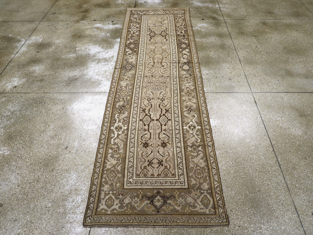 Vintage Persian Malayer Runner, No.23180 - Galerie Shabab
