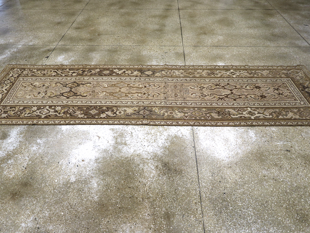 Vintage Persian Malayer Runner, No.23180 - Galerie Shabab