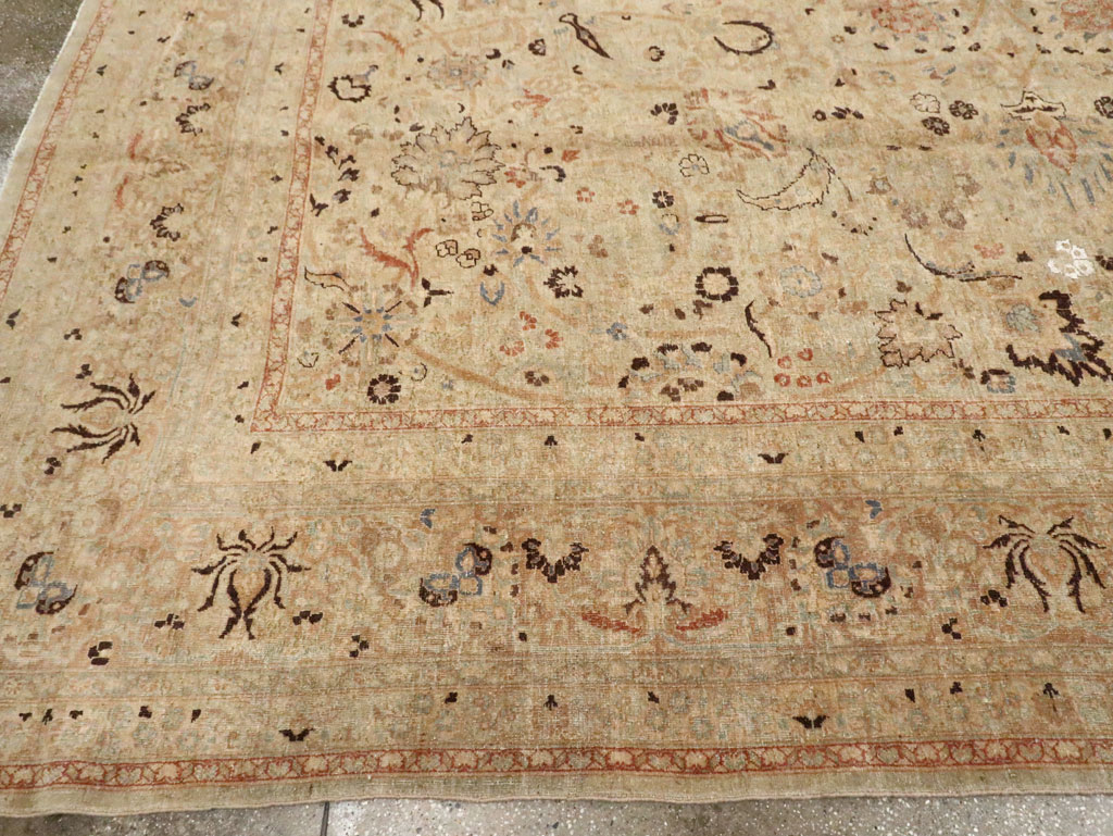 Antique Persian Mashad Square Carpet, No.23194 - Galerie Shabab