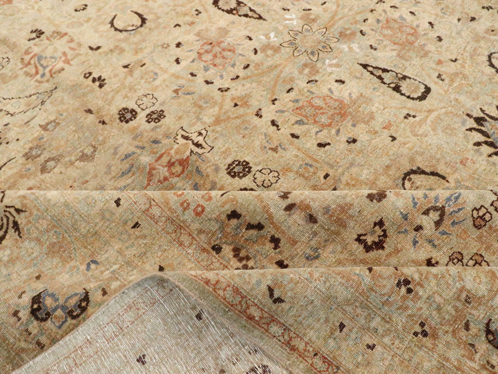 Antique Persian Mashad Square Carpet, No.23194 - Galerie Shabab