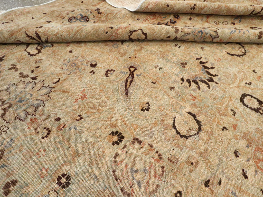 Antique Persian Mashad Square Carpet, No.23194 - Galerie Shabab