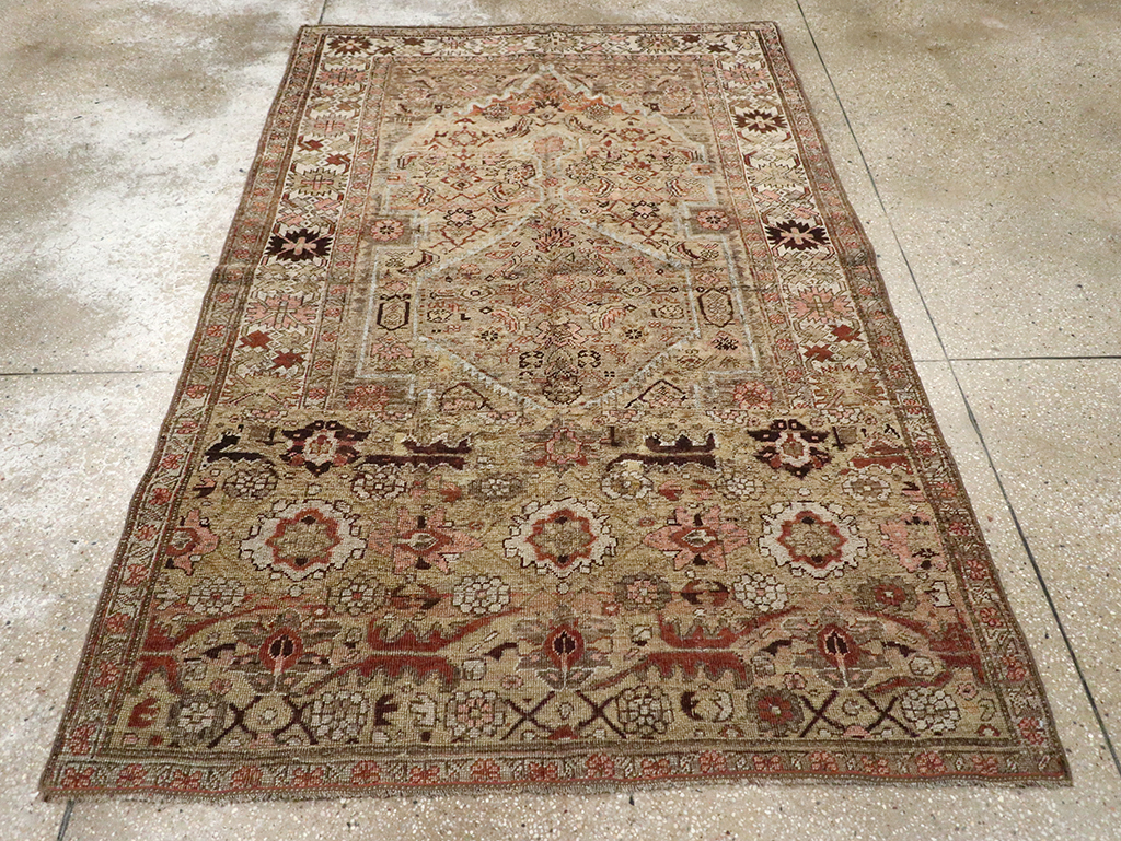 Antique Persian Bidjar Rug, No.23211 - Galerie Shabab