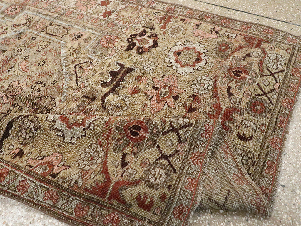 Antique Persian Bidjar Rug, No.23211 - Galerie Shabab