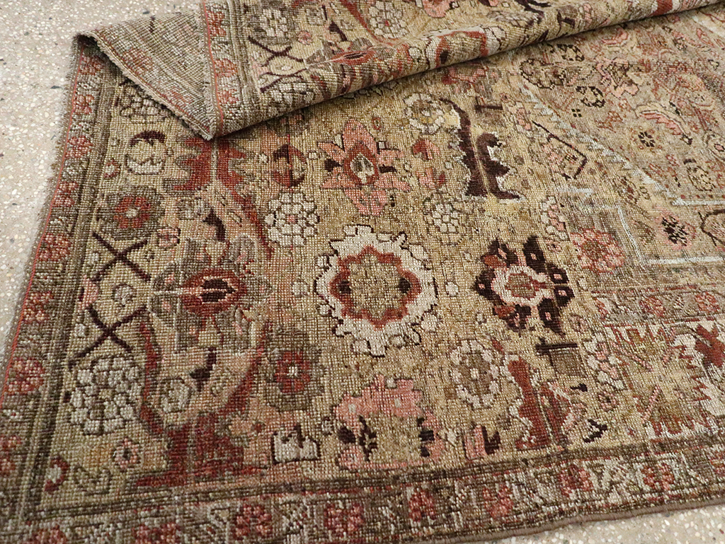 Antique Persian Bidjar Rug, No.23211 - Galerie Shabab