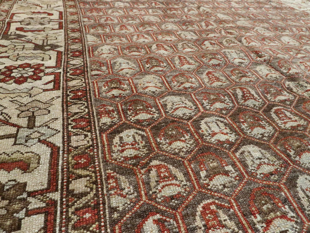 Vintage Persian Malayer Gallery Carpet, No.23217 - Galerie Shabab