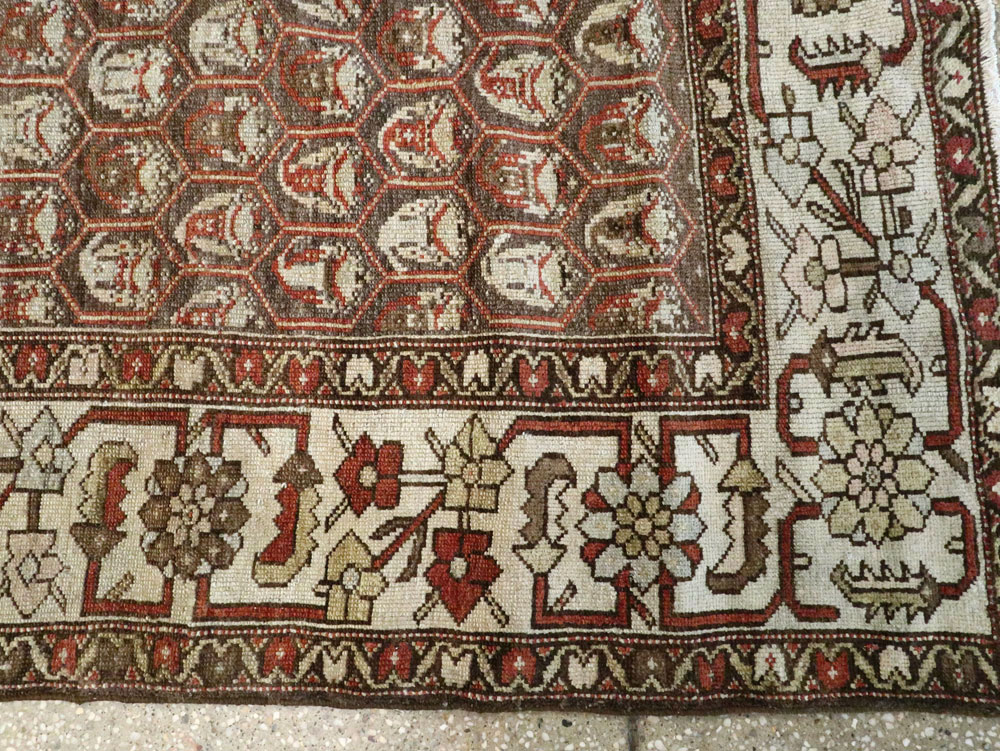 Vintage Persian Malayer Gallery Carpet, No.23217 - Galerie Shabab