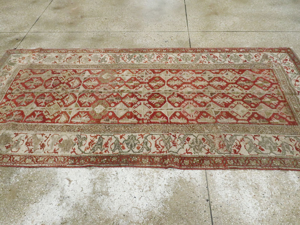 Antique Persian Bidjar Rug, No.23228 - Galerie Shabab