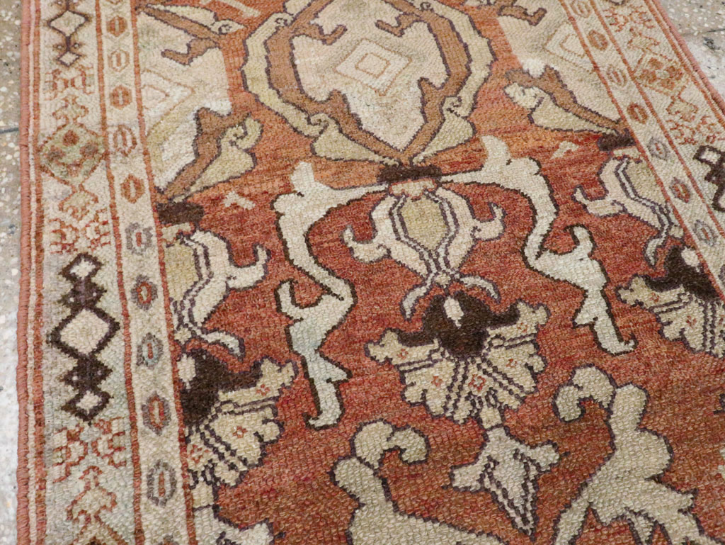 Vintage Persian Malayer Runner, No.23232 - Galerie Shabab