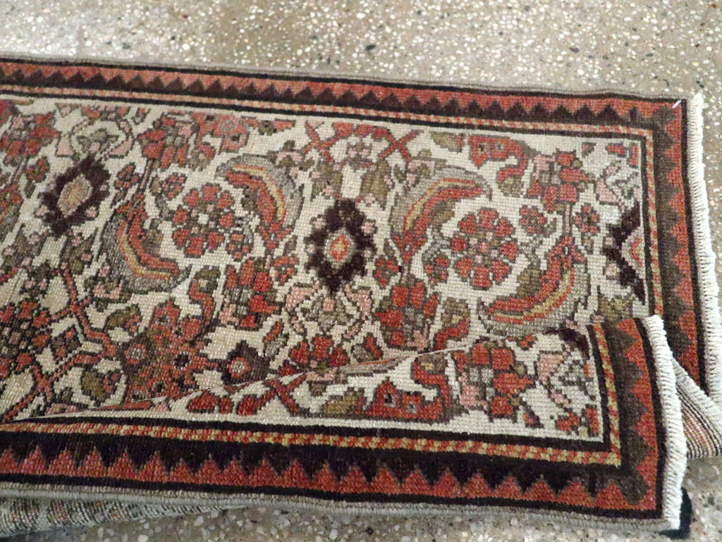 Vintage Persian Malayer Runner, No.23233 - Galerie Shabab