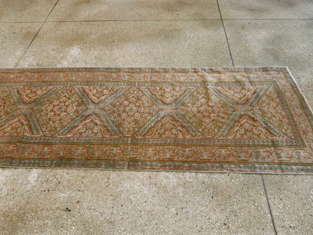 Vintage Persian Malayer Runner, No.23234 - Galerie Shabab