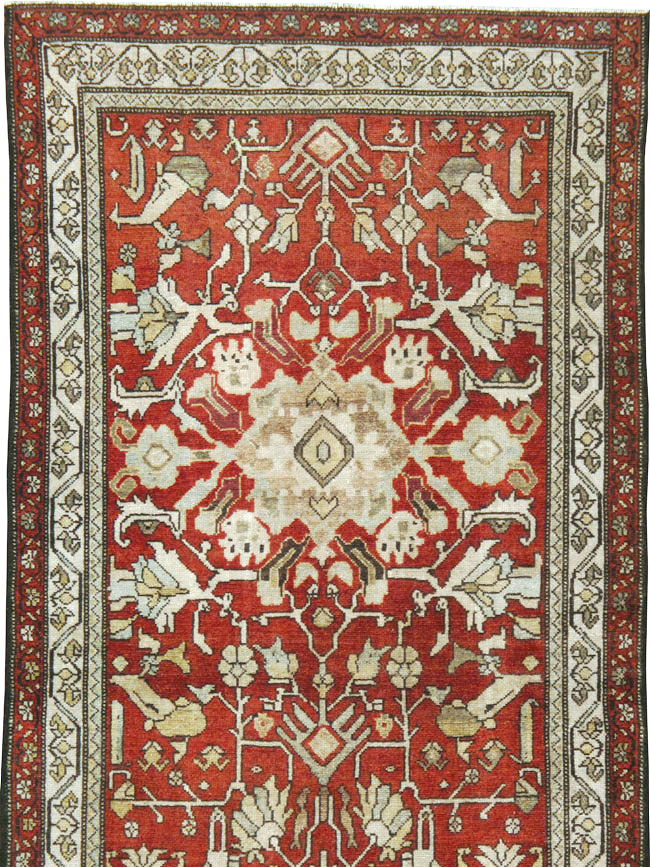 Vintage Persian Malayer Runner, No.23240 - Galerie Shabab