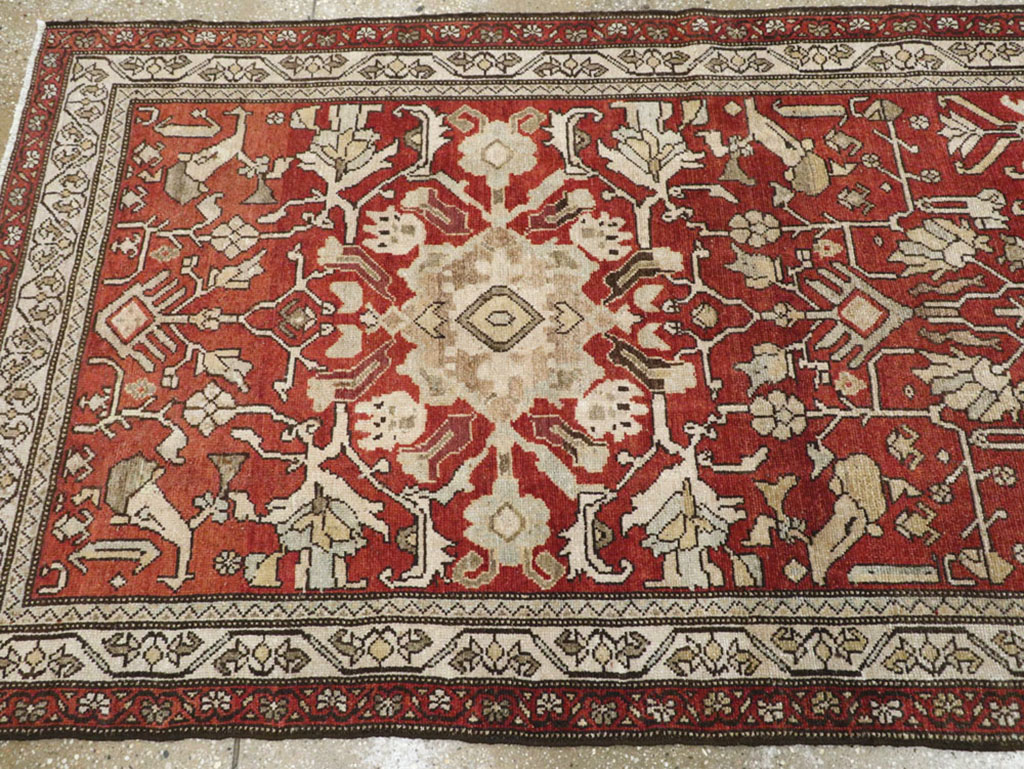 Vintage Persian Malayer Runner, No.23240 - Galerie Shabab