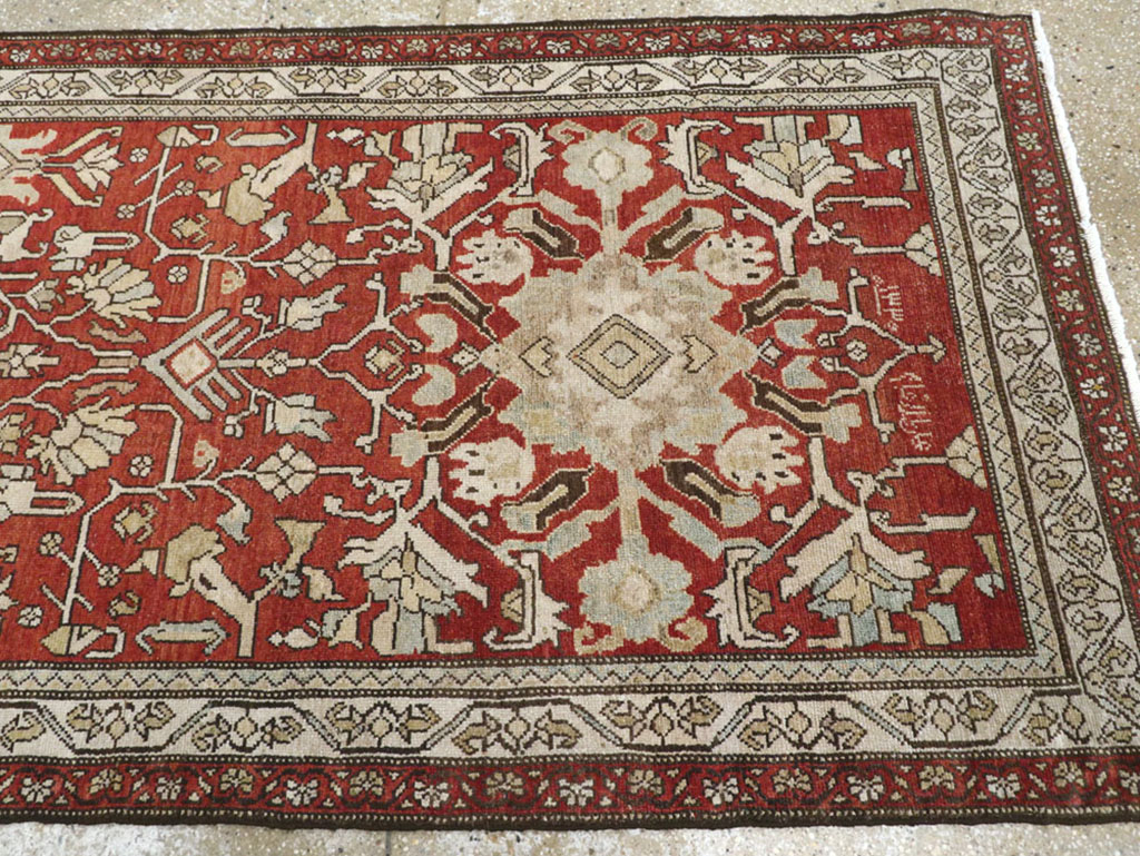 Vintage Persian Malayer Runner, No.23240 - Galerie Shabab