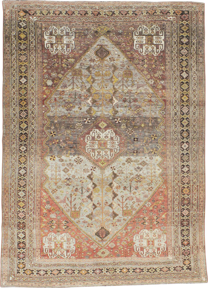 Vintage Persian Shiraz Rug, No.23241 - Galerie Shabab
