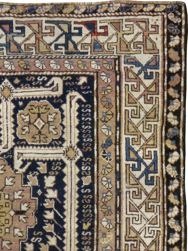 Antique Caucasian Shirvan Rug, No.23258 - Galerie Shabab