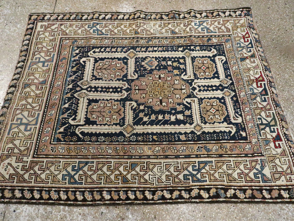 Antique Caucasian Shirvan Rug, No.23258 - Galerie Shabab
