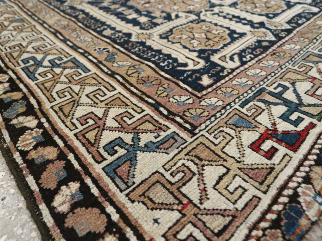 Antique Caucasian Shirvan Rug, No.23258 - Galerie Shabab