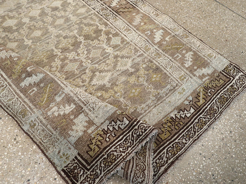 Antique Persian Kurdish Rug, No.23262 - Galerie Shabab