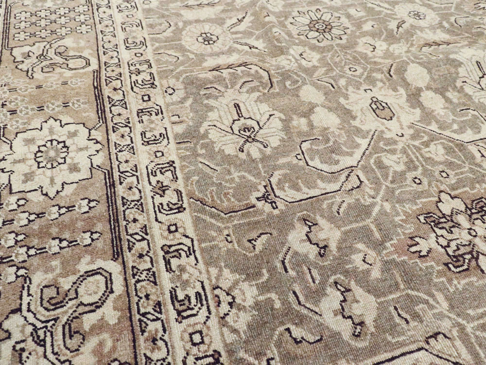 Antique Persian Tabriz Carpet, No.23268 - Galerie Shabab