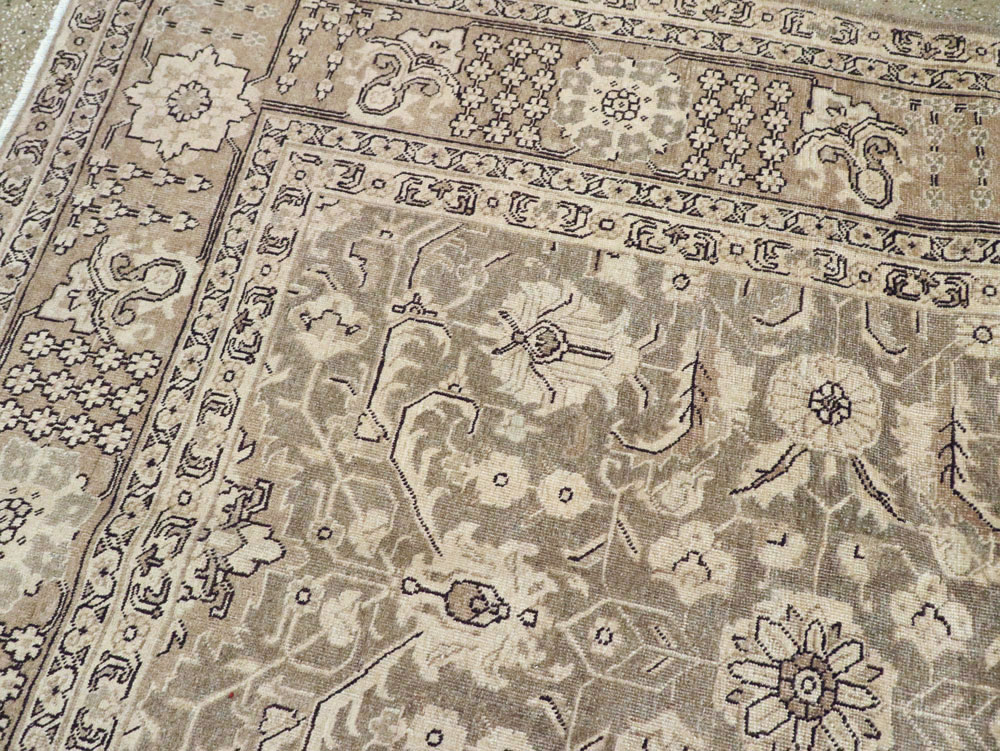 Antique Persian Tabriz Carpet, No.23268 - Galerie Shabab