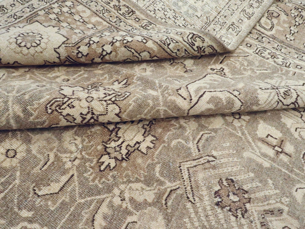 Antique Persian Tabriz Carpet, No.23268 - Galerie Shabab