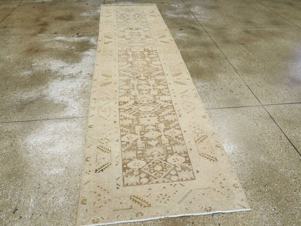 Vintage Persian Malayer Runner, No.23269 - Galerie Shabab
