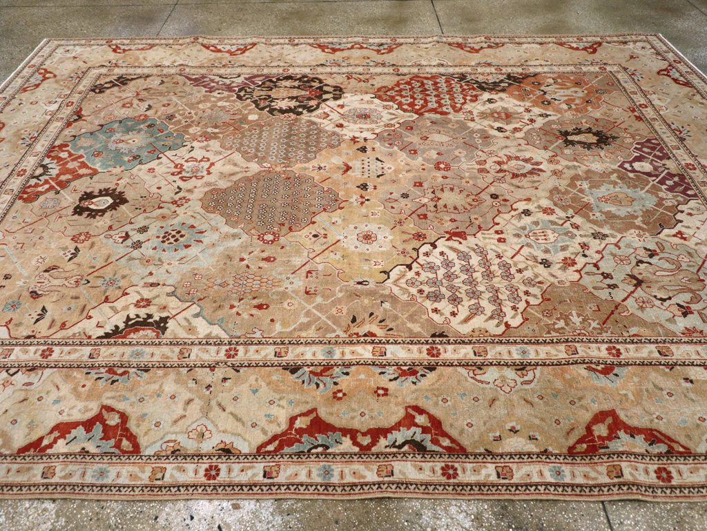Antique Persian Tabriz Carpet, No.23284 - Galerie Shabab