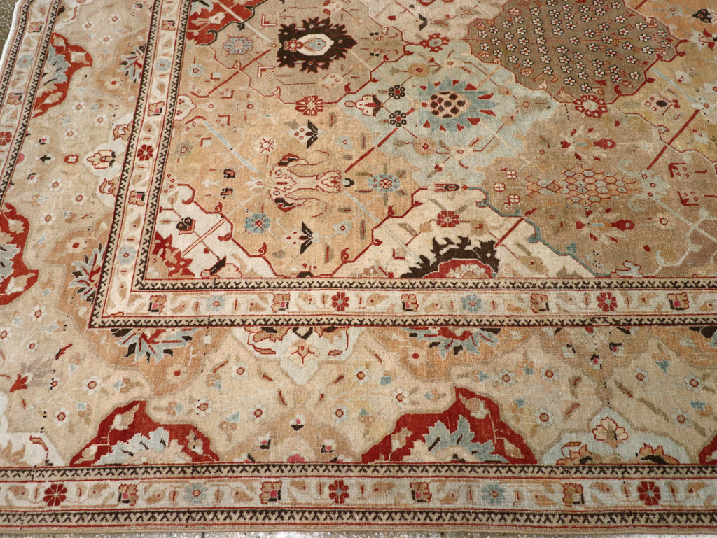 Antique Persian Tabriz Carpet, No.23284 - Galerie Shabab