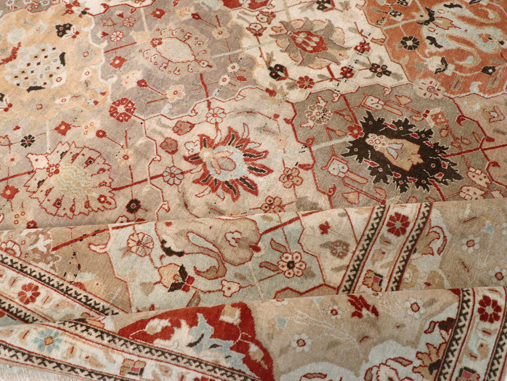 Antique Persian Tabriz Carpet, No.23284 - Galerie Shabab