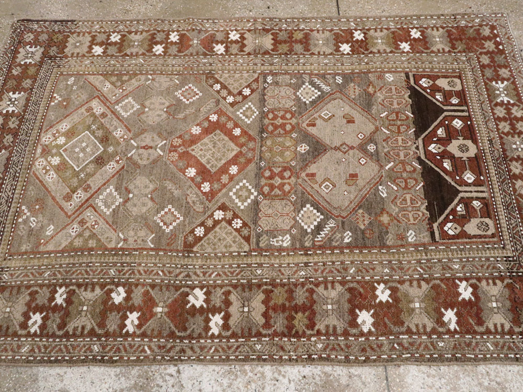 Antique Persian Kurdish Rug, No.23289 - Galerie Shabab