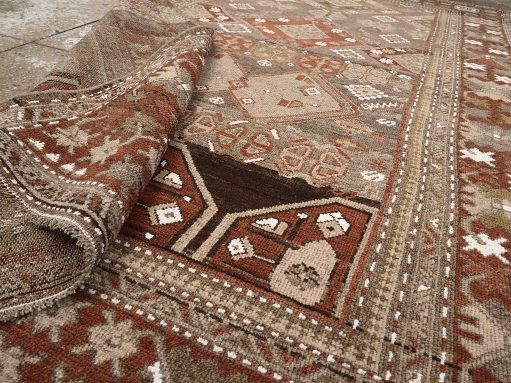 Antique Persian Kurdish Rug, No.23289 - Galerie Shabab