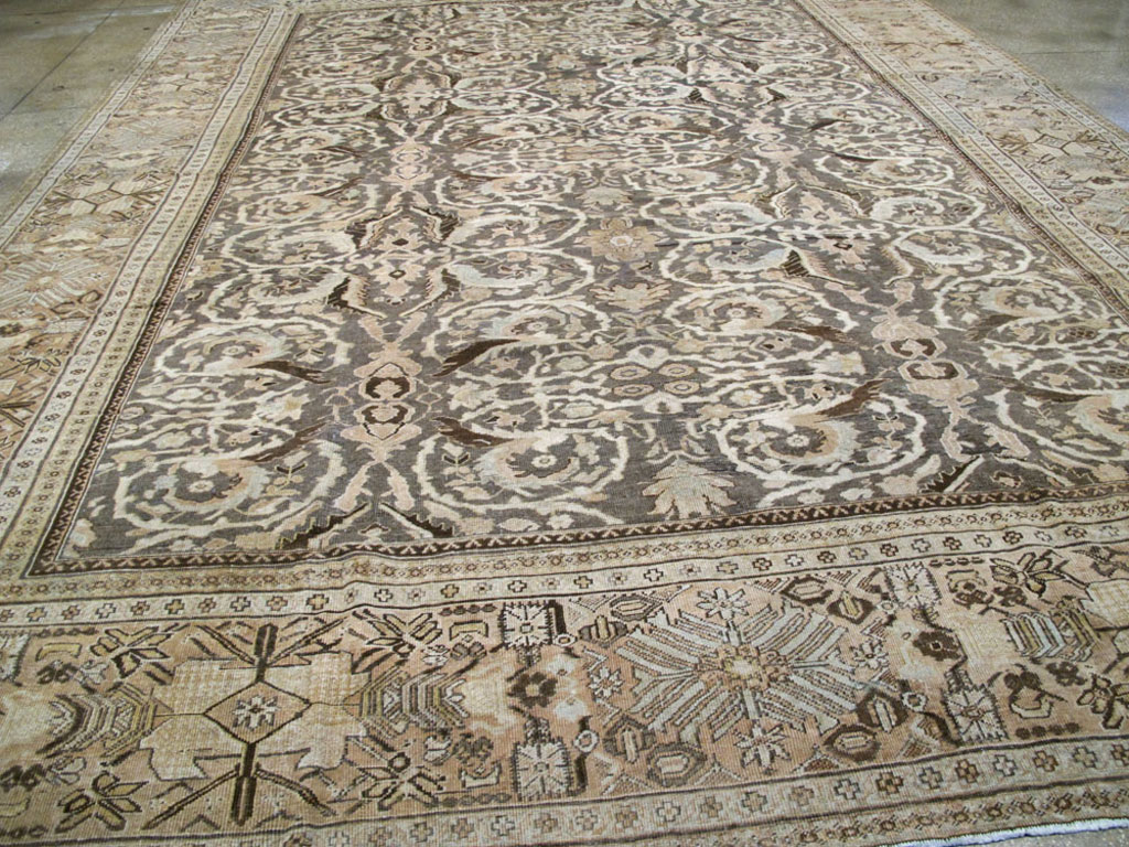 Antique Persian Sultanabad Carpet, No.23293 - Galerie Shabab