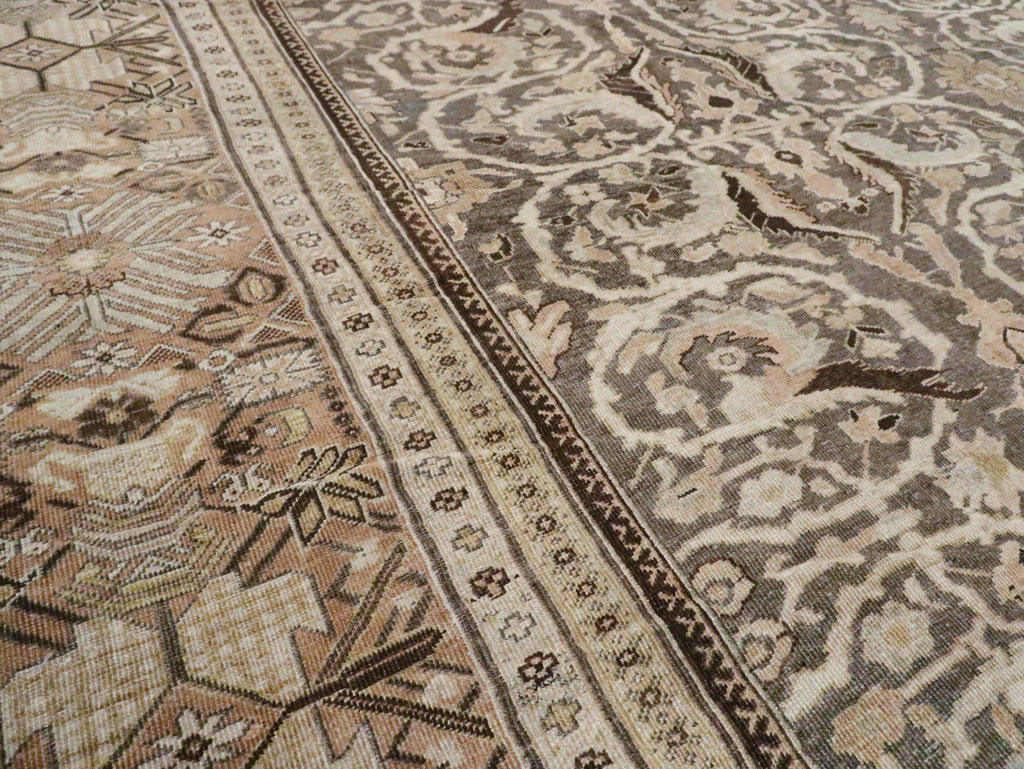 Antique Persian Sultanabad Carpet, No.23293 - Galerie Shabab