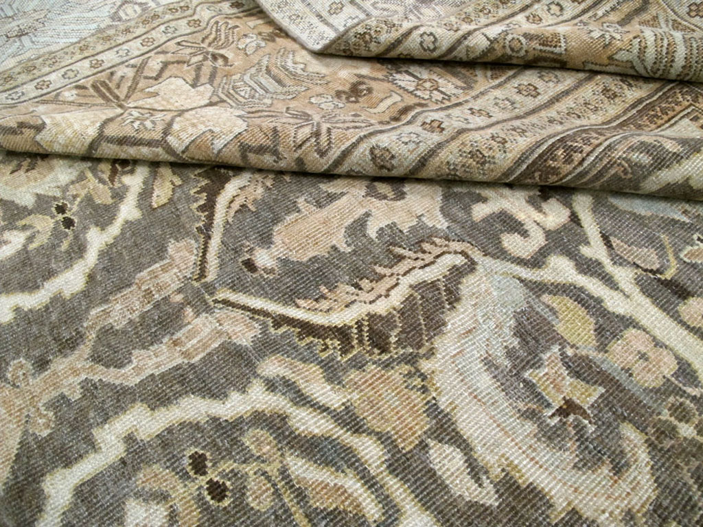 Antique Persian Sultanabad Carpet, No.23293 - Galerie Shabab