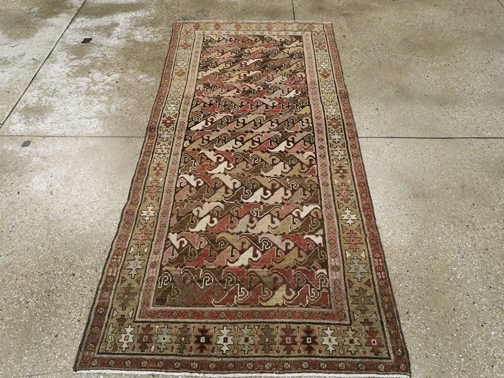 Antique Persian Kurdish Rug, No.23305 - Galerie Shabab