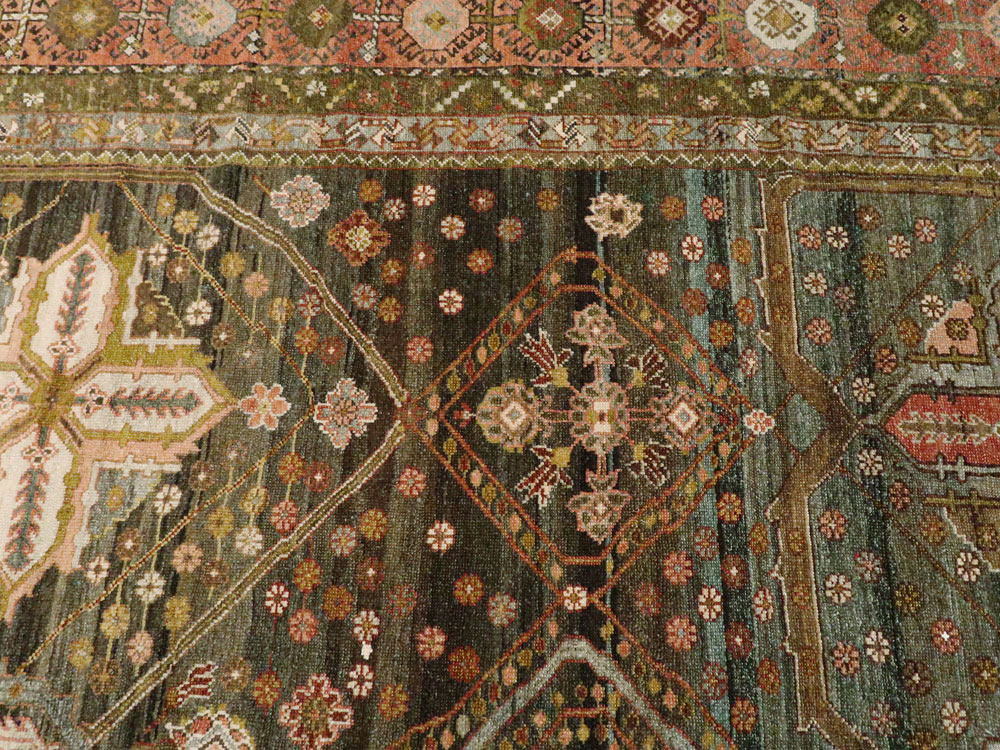 Antique Persian Bakhtiari Carpet, No.23319 - Galerie Shabab