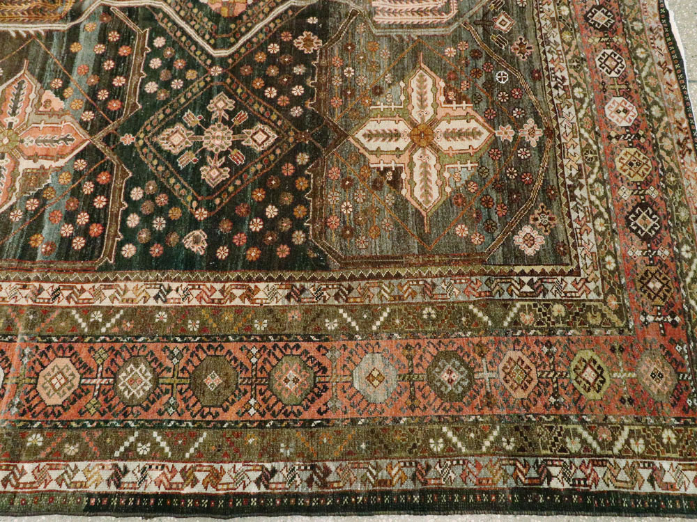 Antique Persian Bakhtiari Carpet, No.23319 - Galerie Shabab