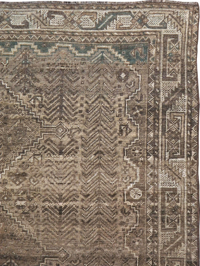 Vintage Shiraz Square Rug, No.23325 - Galerie Shabab