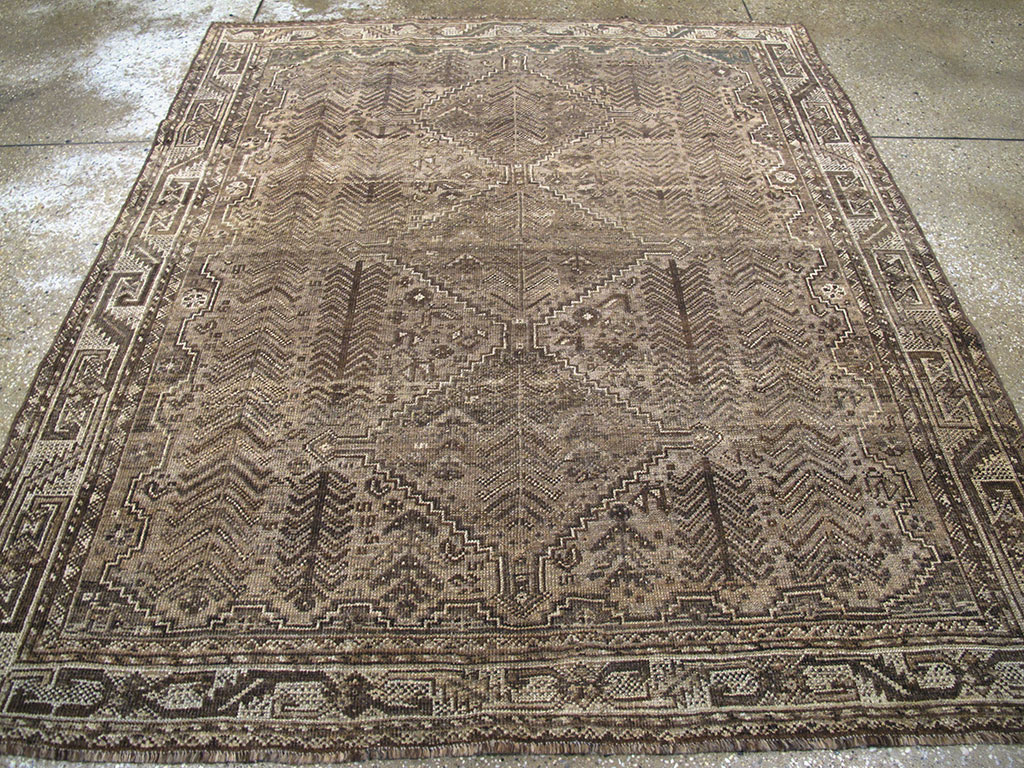 Vintage Shiraz Square Rug, No.23325 - Galerie Shabab