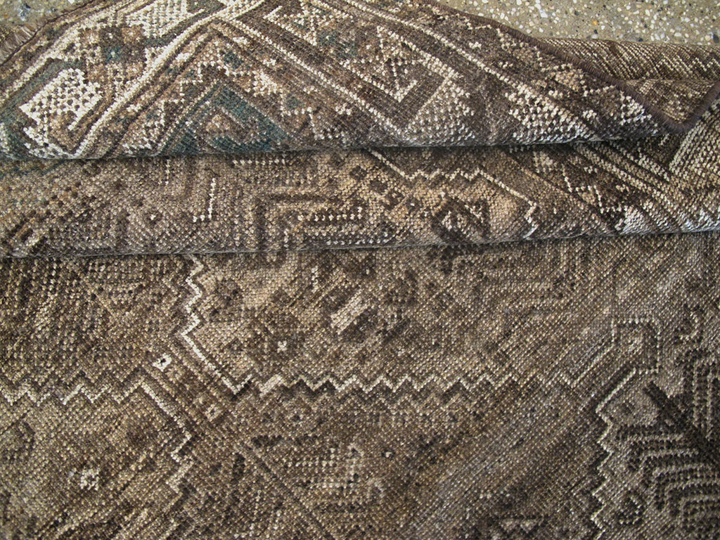 Vintage Shiraz Square Rug, No.23325 - Galerie Shabab